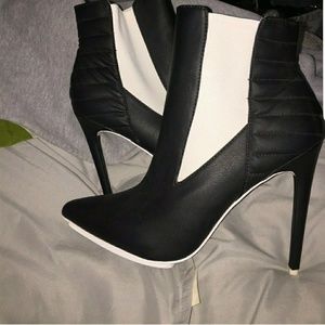Bootie heels never worn. (Reposh)