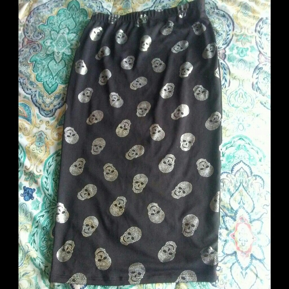 Skull Pencil Skirt
