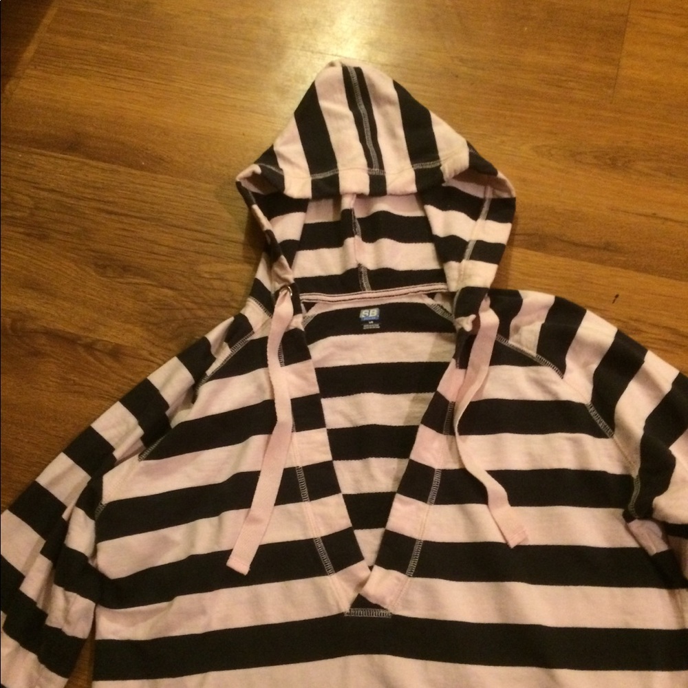 V-neck sweatshirt