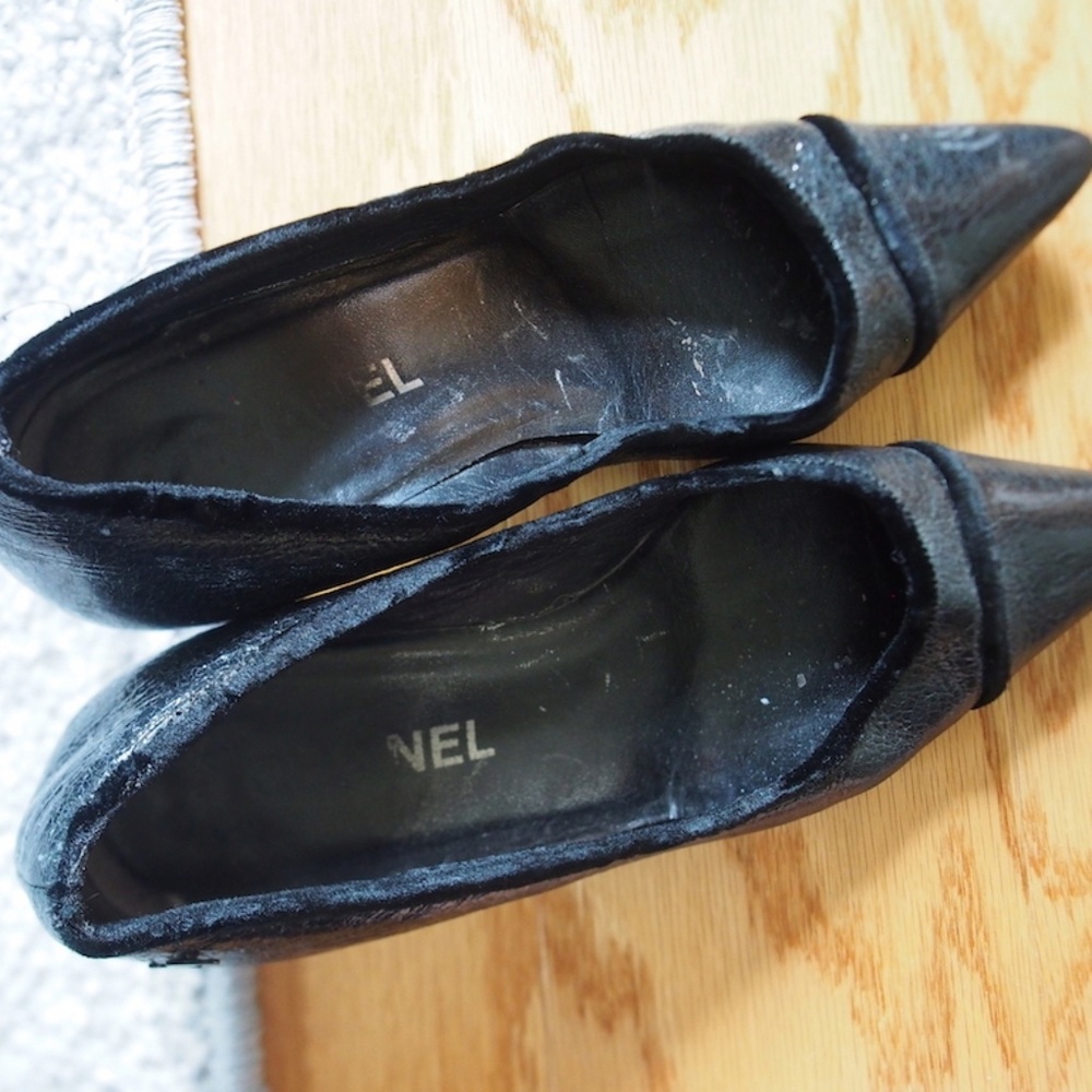 Chanel black pumps - Picture 1 of 8