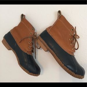 Eddie Bauer women’s duck boots