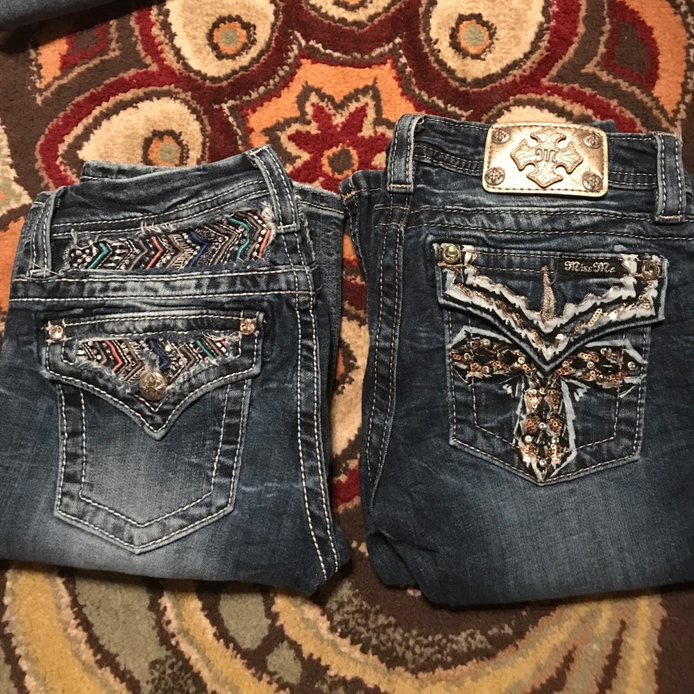 Girls size 12 miss me jeans.