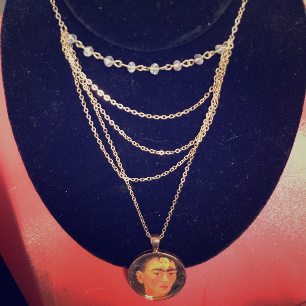 Frida layering necklace