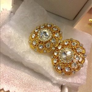 Meet your Posher, Amal