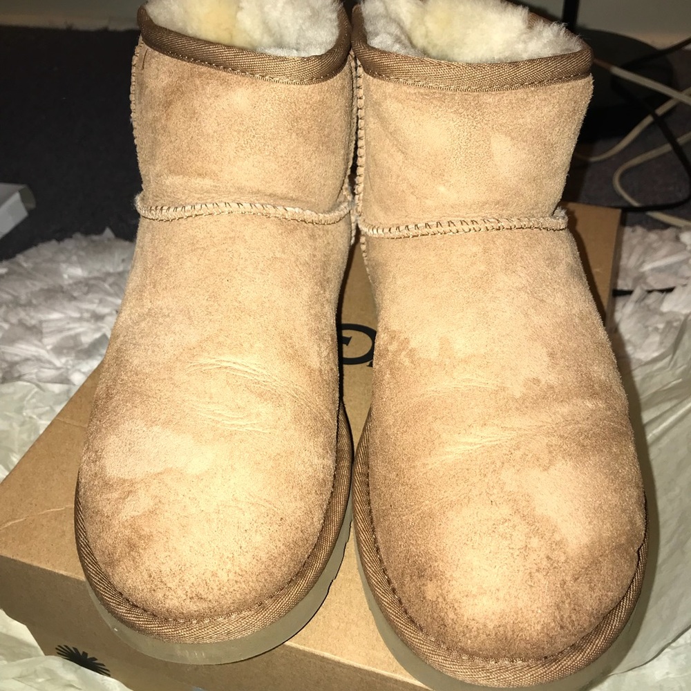 Ugg classic mini