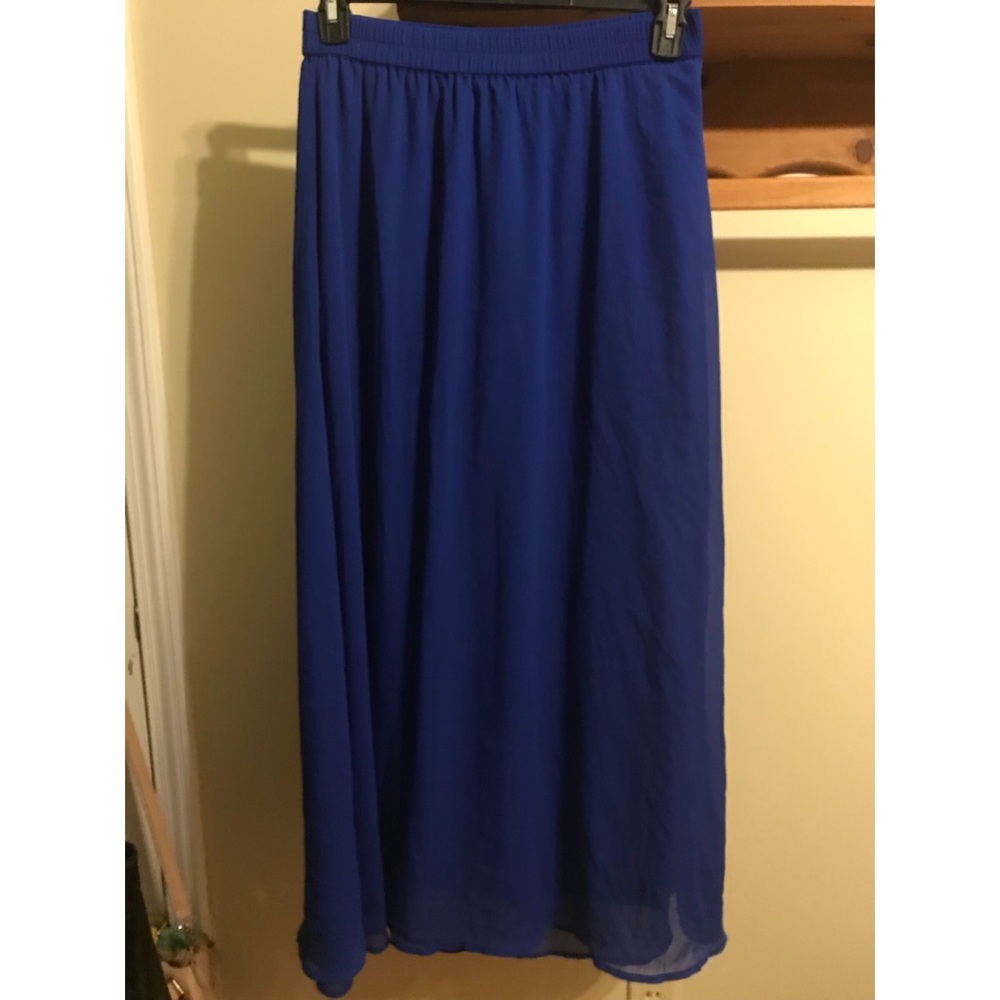 Long chiffon skirt