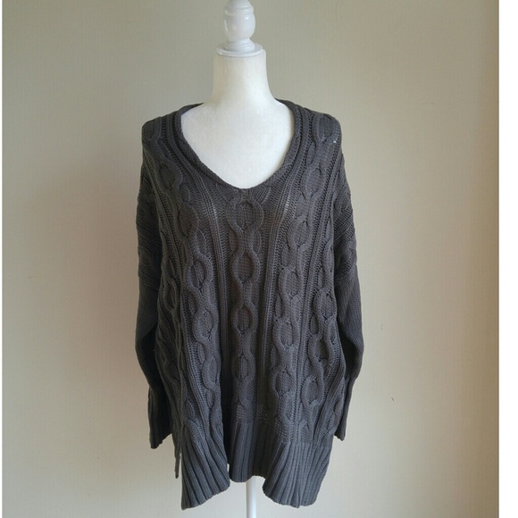 HP✨ Chunky Oversized Cable Knit Sweater Dark Olive - Picture 6 of 7