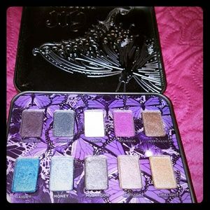 Urban Decay Beauty With an Edge Palette!!