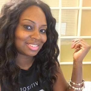 Meet your Posher, Tee