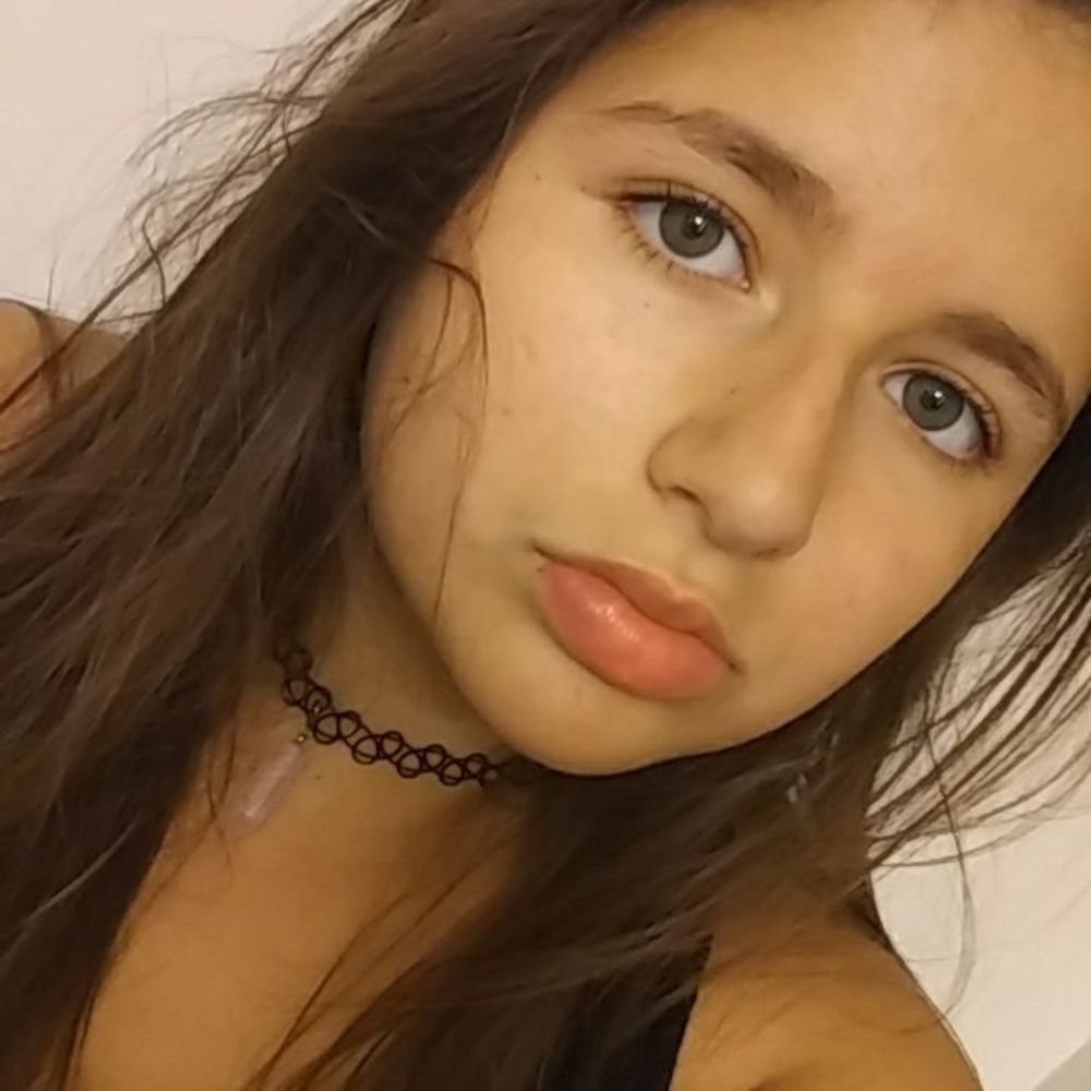 Meet your Posher, Bella