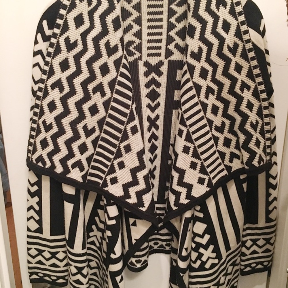 Urban Outfitters open cardigan tribal print