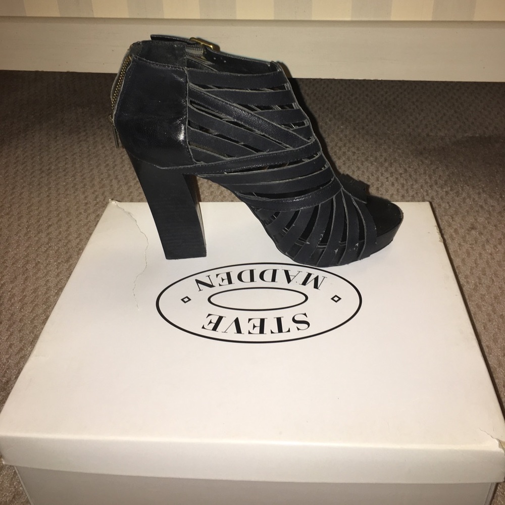 Steve Madden chunked leather heel