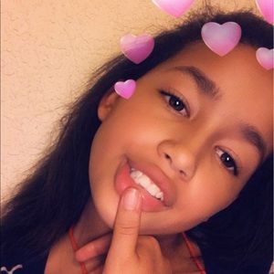 Meet your Posher, Kaylie