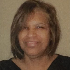 Meet your Posher, Carrie