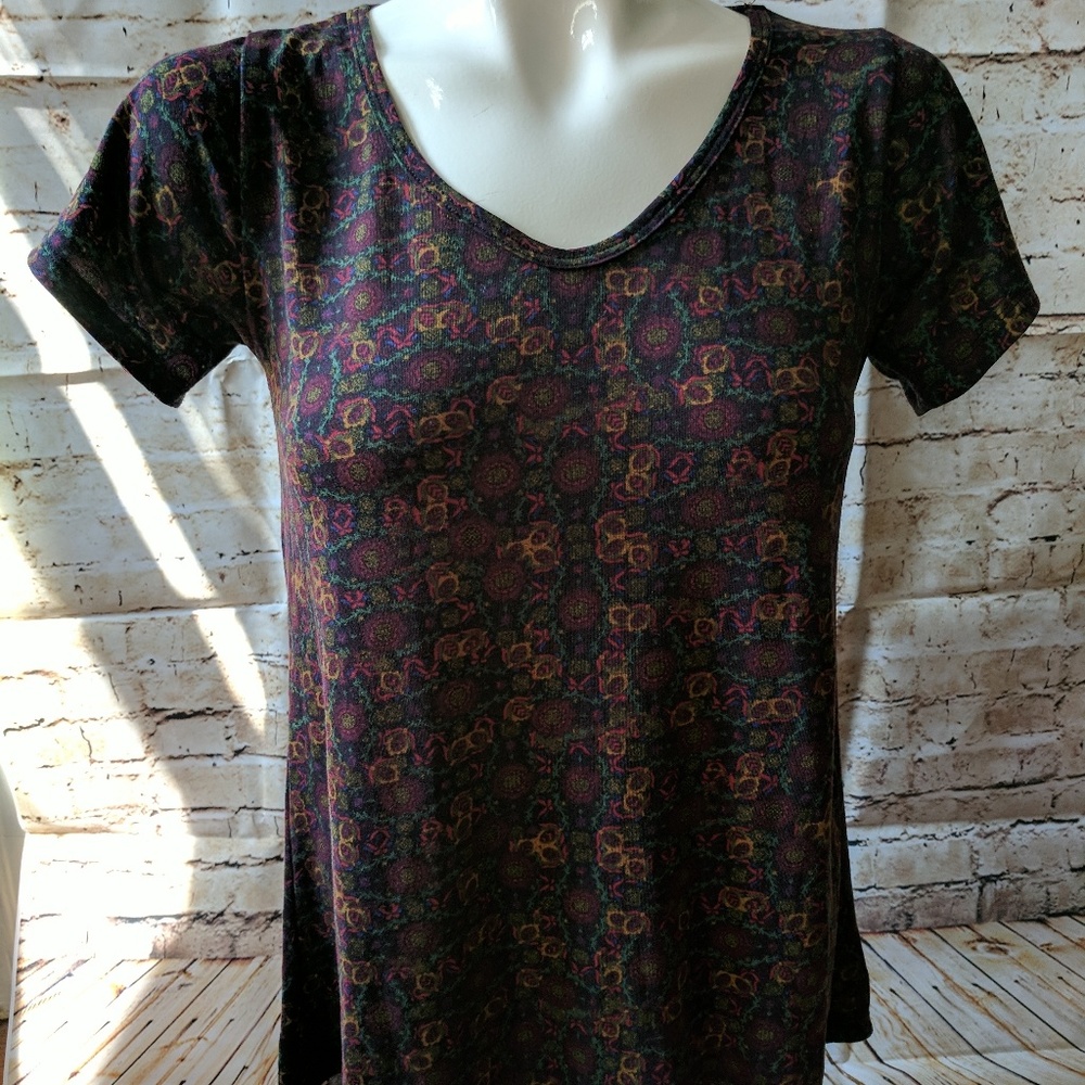 Lularoe Classic Tee Sunflowers - Picture 1 of 3