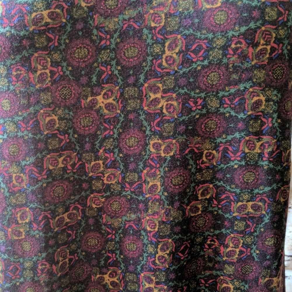 Lularoe Classic Tee Sunflowers - Picture 3 of 3