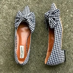 Gingham knotted bow pointed toe ballet flats