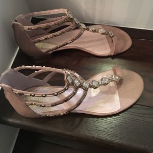 BRAND NEW Vince Camino Hanelli Sandals, size 9.