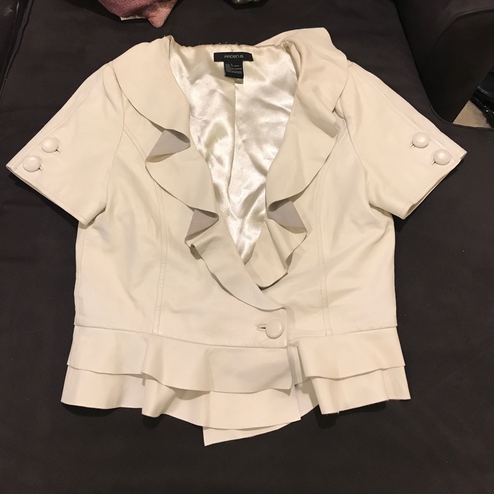 Arden B.Vintage Ivory Ruffle Peplum Leather Jacket