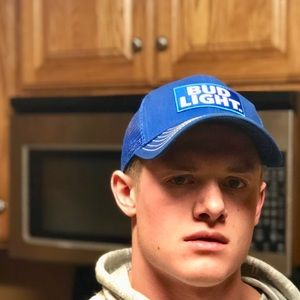 Meet your Posher, Tucker