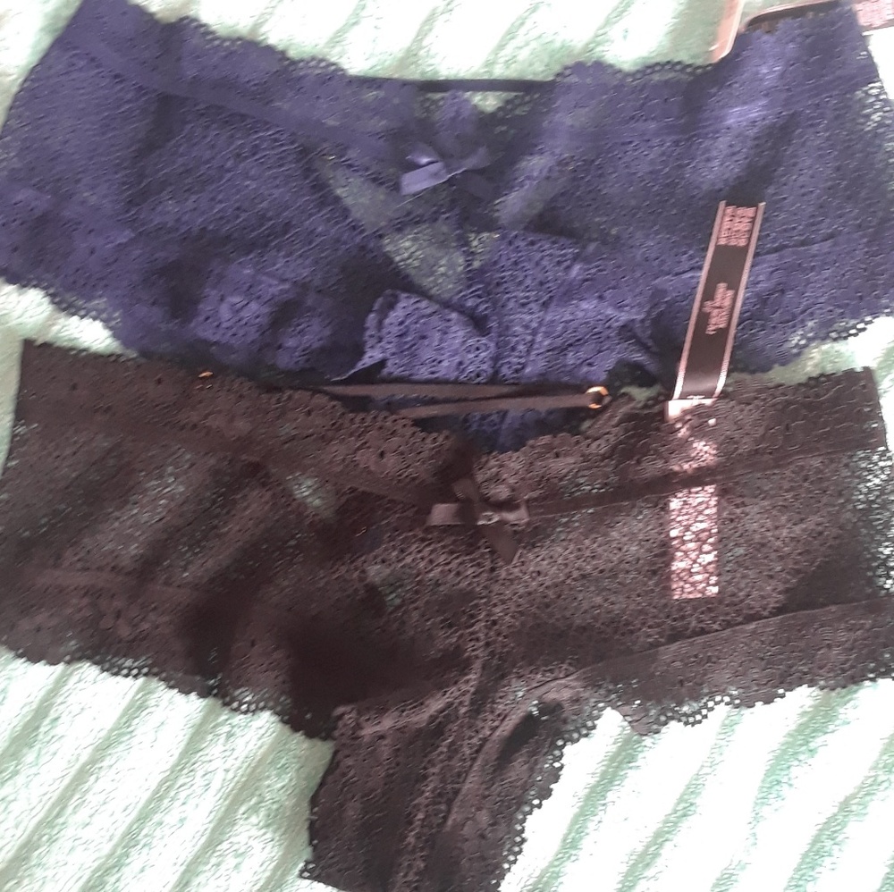 VS CHEEKY XS