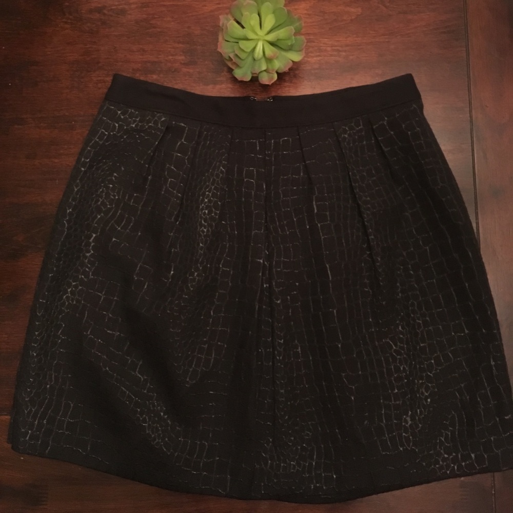 High waisted A-line skirt