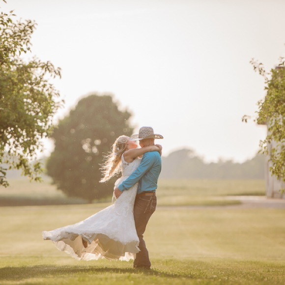 💕Meet your Posher!💕 - Picture 4 of 8