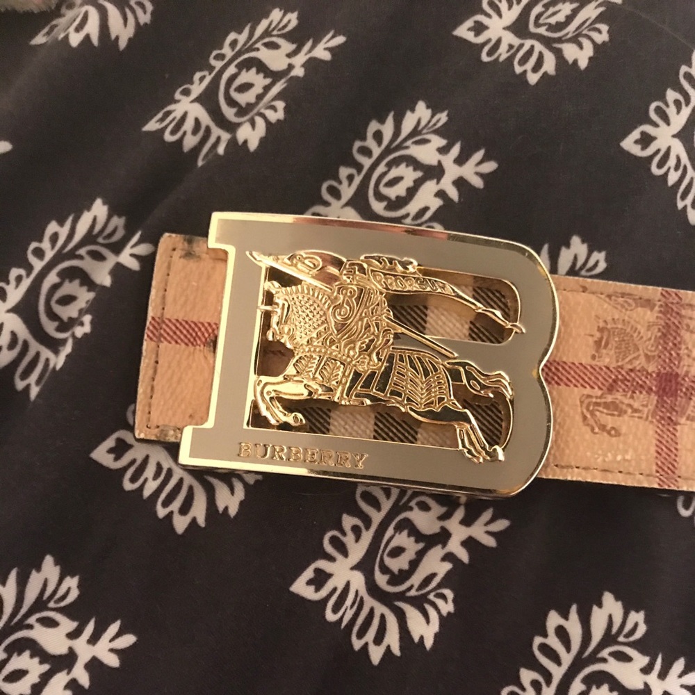 Burberry belt