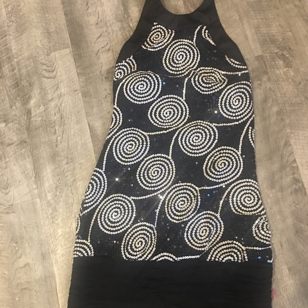 Chic clothing