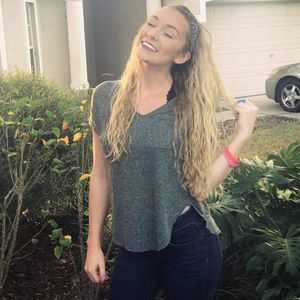 Meet your Posher, Hanna