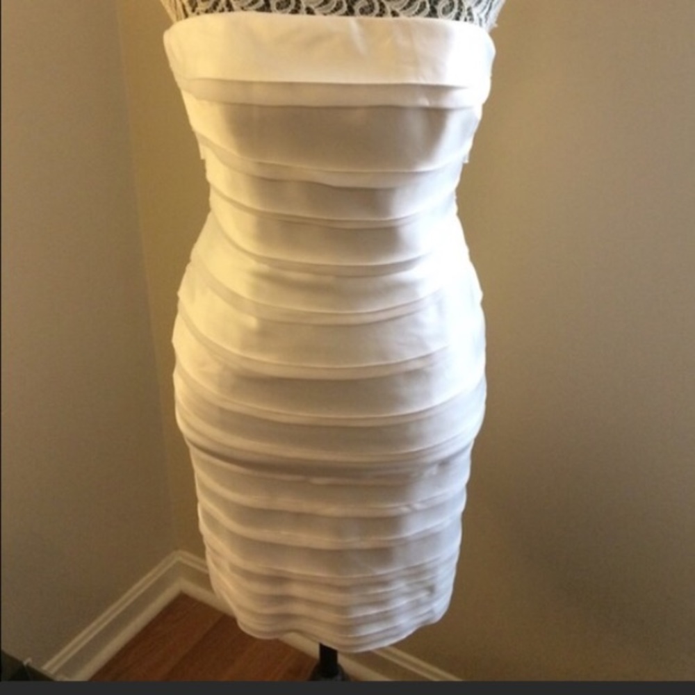 White Dress from White House Black Market, Size 00