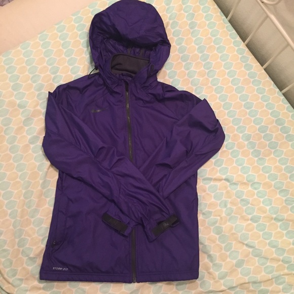 🚫 SOLD 🚫 Nike Storm Fit Jacket - Picture 1 of 1