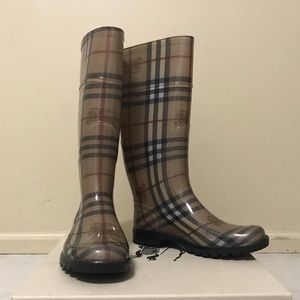 Burberry rain boots
