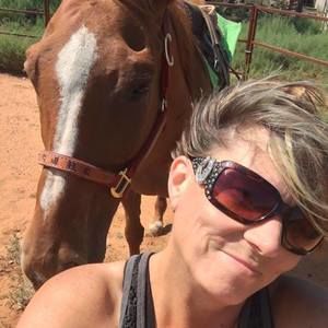 Meet your Posher, Alicia