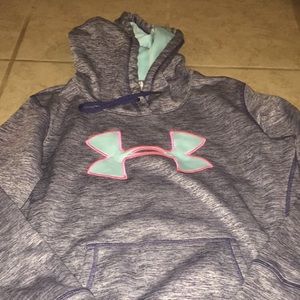Under Armour Sweatshirt