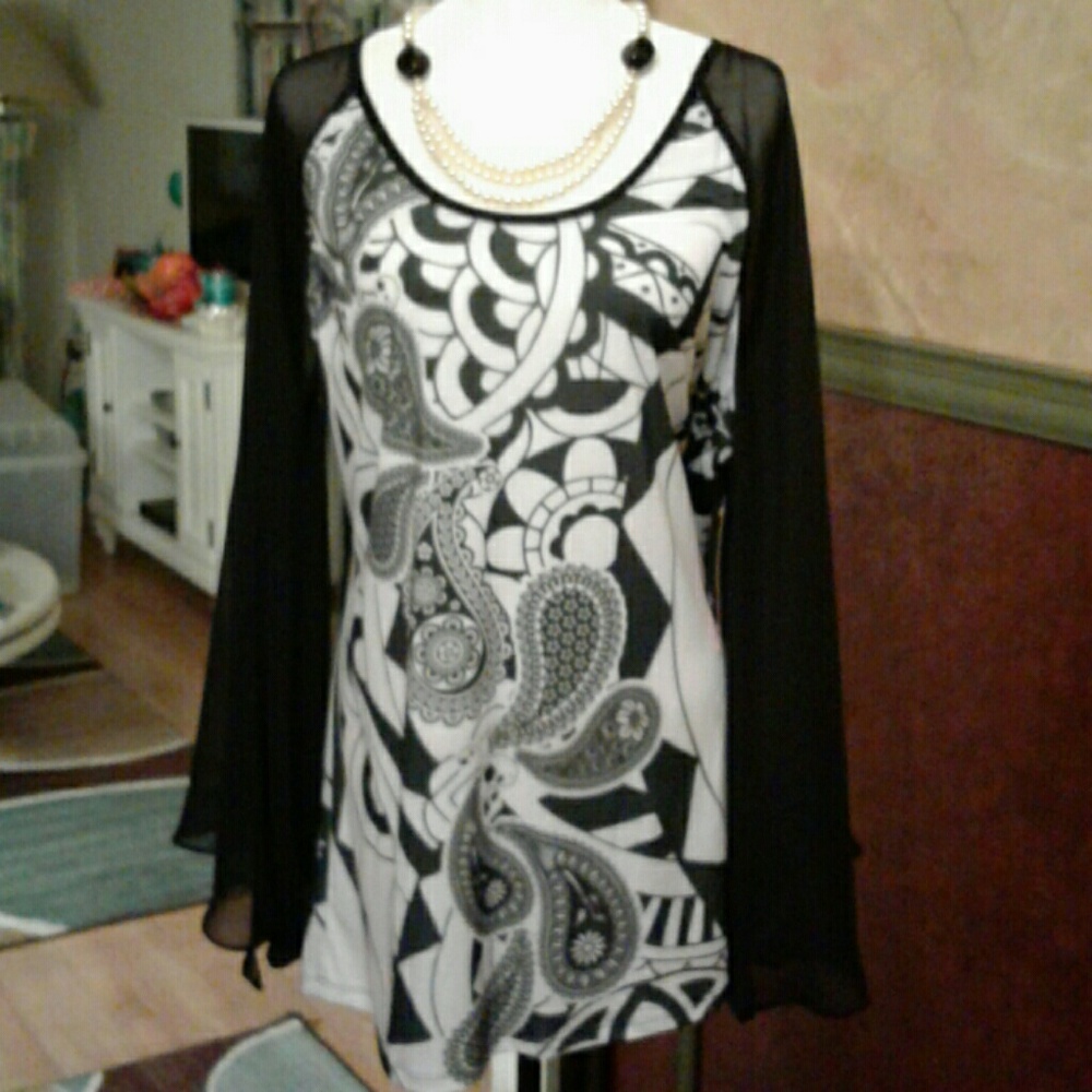 Black and white blouse