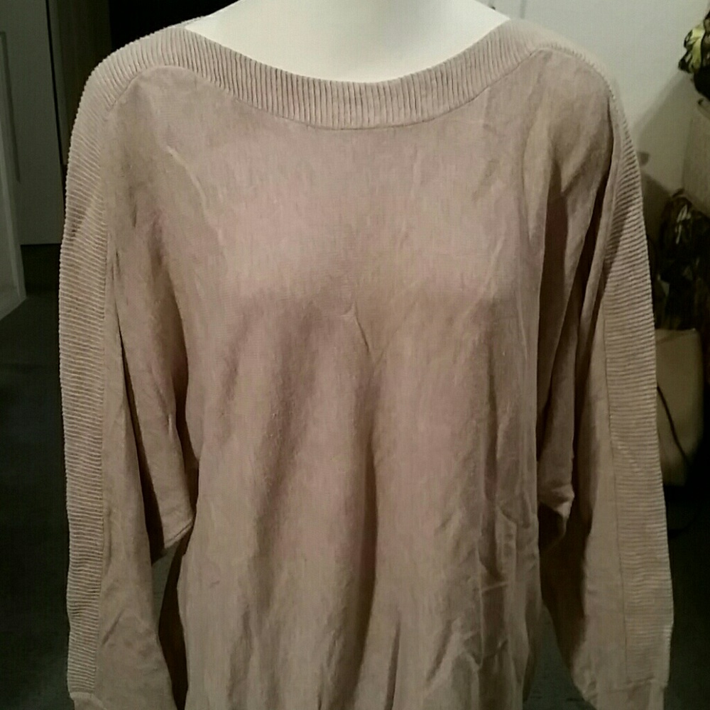 Long sleeve sweater