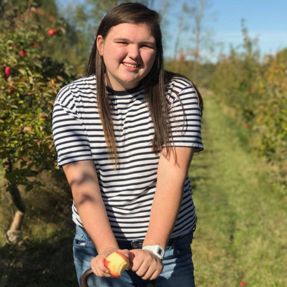 Meet your Posher, Bella