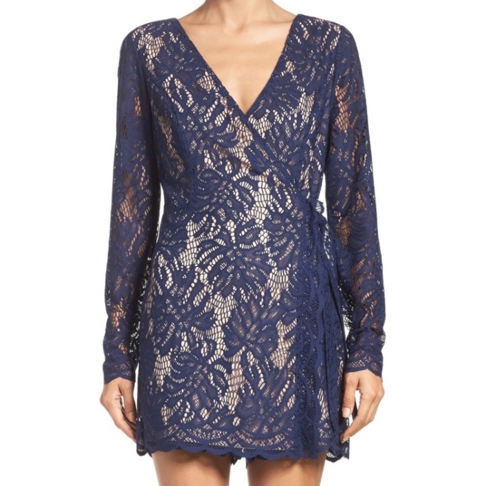 *SOLD* NWT Navy Lace Tiki Wrap Romper XL