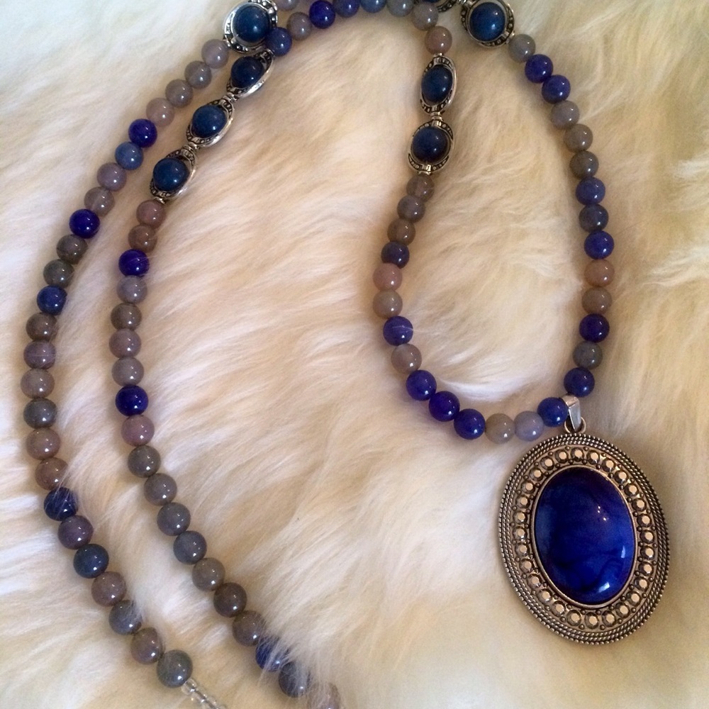 ⚜️Blue Belle ~ Pendant Necklace⚜️