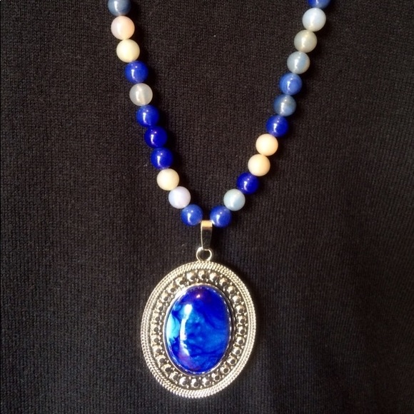 ⚜️Blue Belle ~ Pendant Necklace⚜️ - Picture 4 of 6