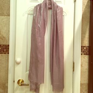 Tommy Hilfiger metallic scarf 🧣