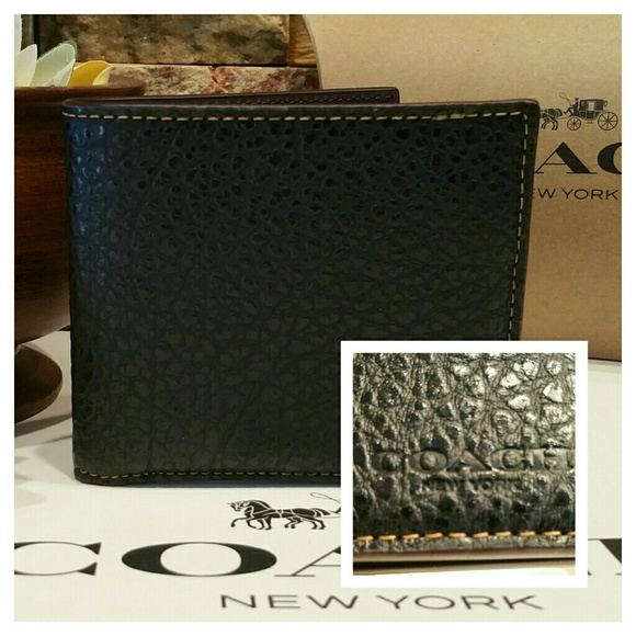 *1 left* NEW Coach Buffalo-Embossed Leather Wallet - Picture 2 of 5