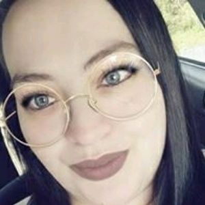 Meet your Posher, Alisha