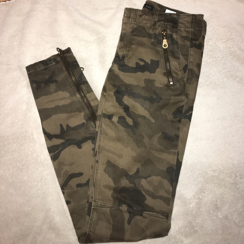 Zara Camo print Cargo Pants