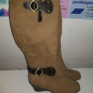 Tan Suede Knee High Boots by Areosoles size 7