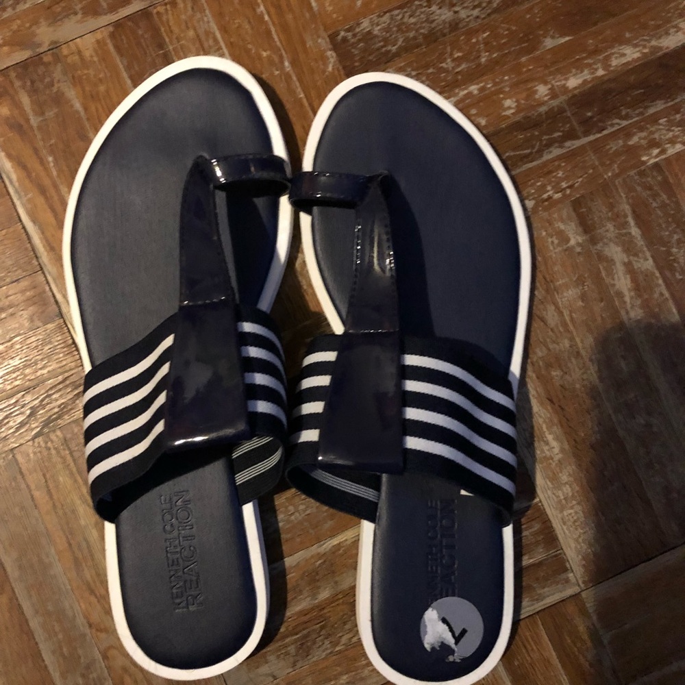 Kenneth Cole reaction sandals