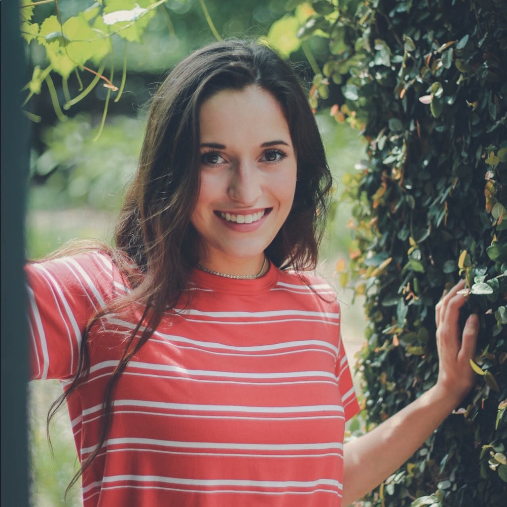 Meet your Posher, Abree