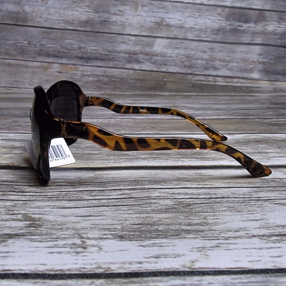 Brown Spotted Rectangular Sunglasses Thin Frame - Picture 2 of 2