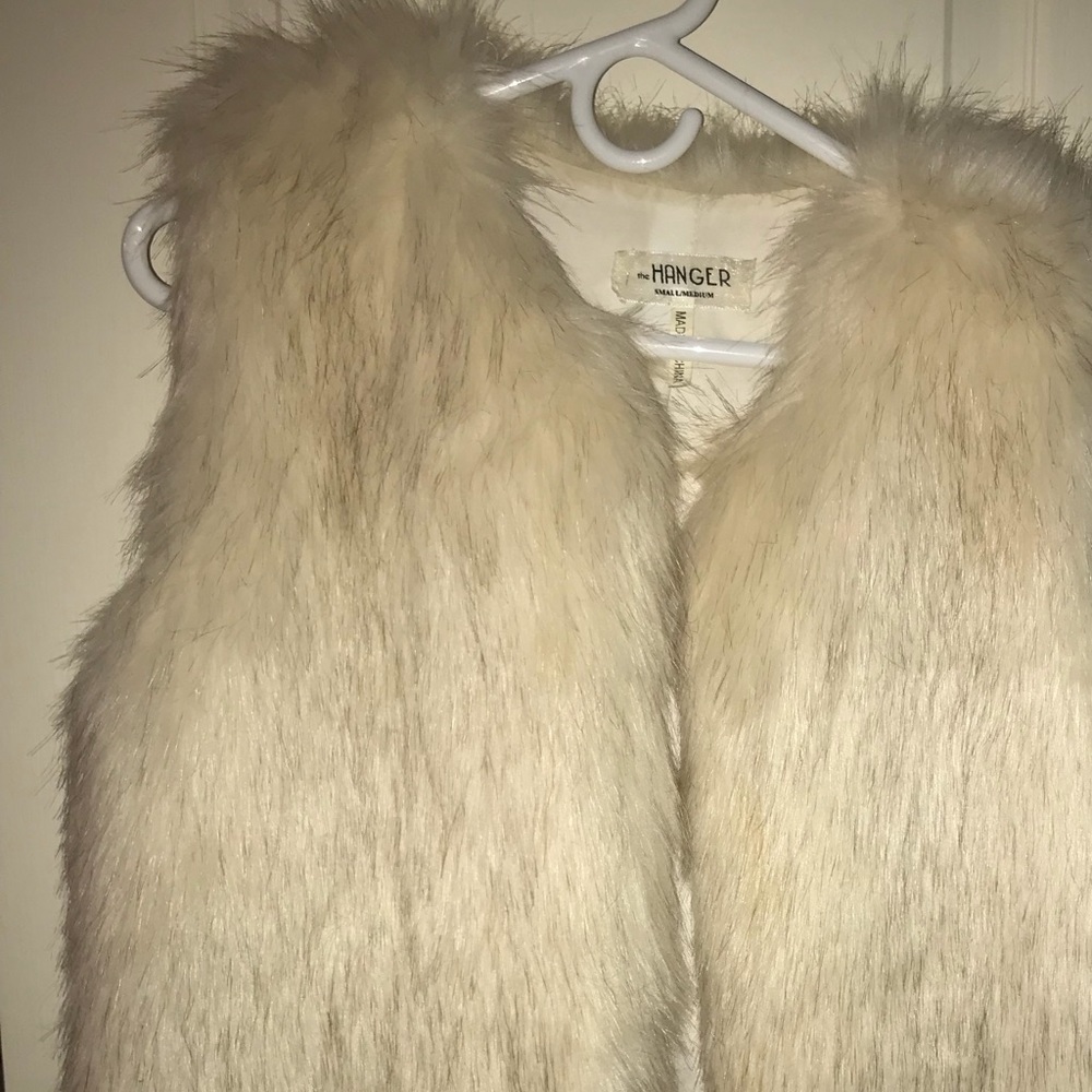 Faux fur vest!